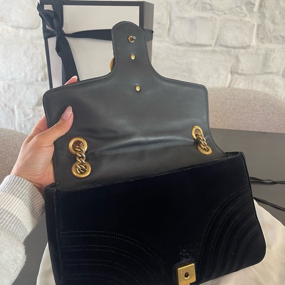 Gucci GG Marmont Velvet Large Shoulder Bag (Shoulder or Crossbody) - Picture 5 of 14